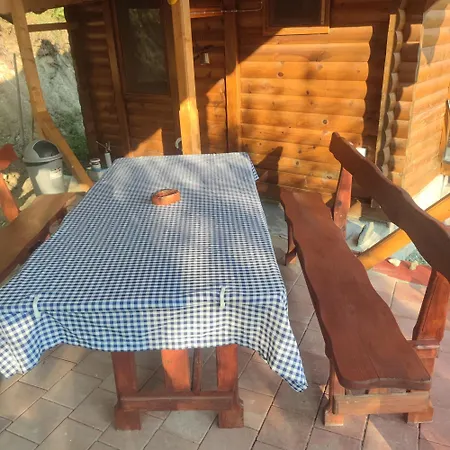 فيلة Seoski Turizam Feniks - Ostrog Kosjeric